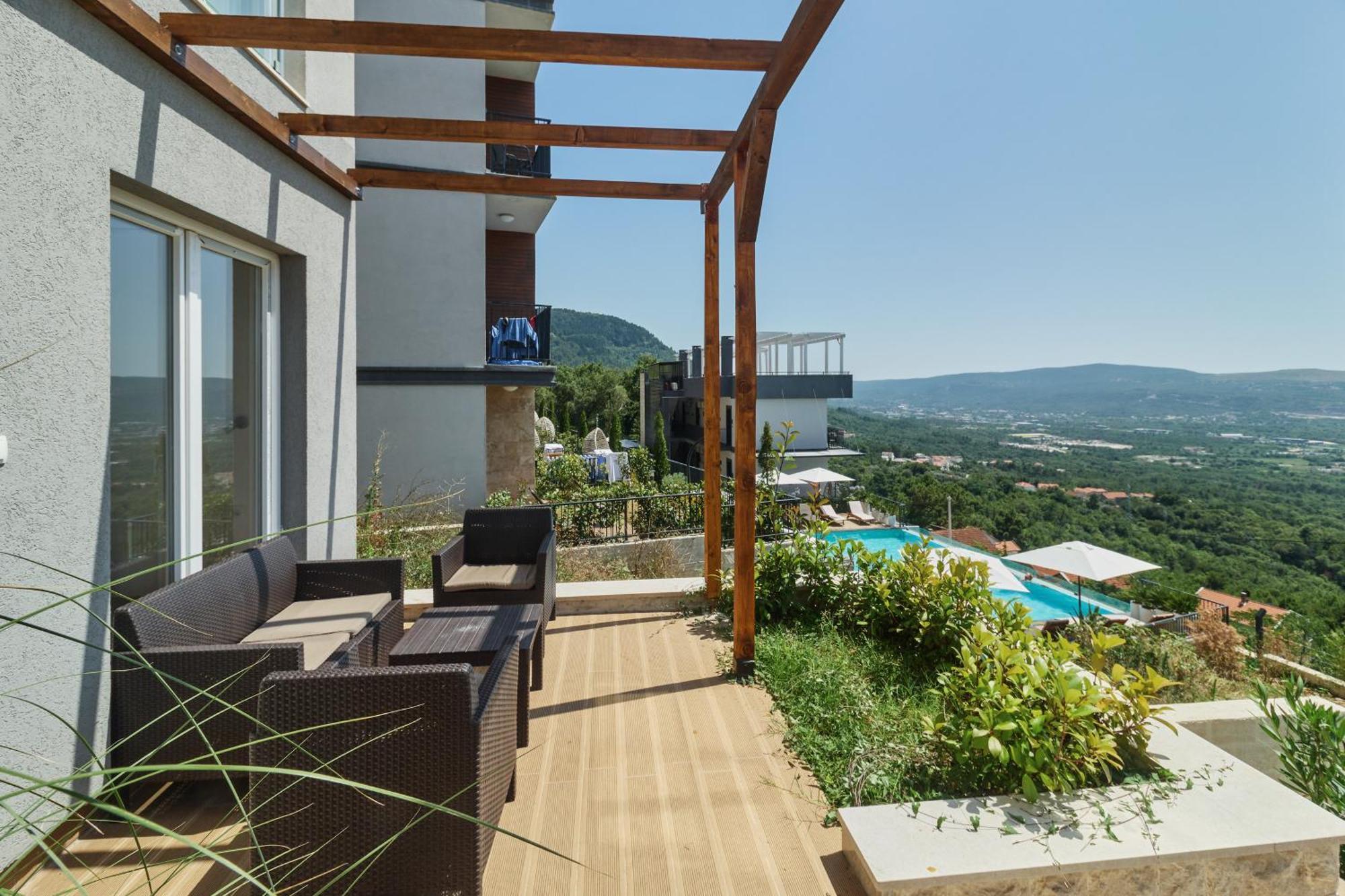 Апарт отель Adriatic Heights Kavac Экстерьер фото