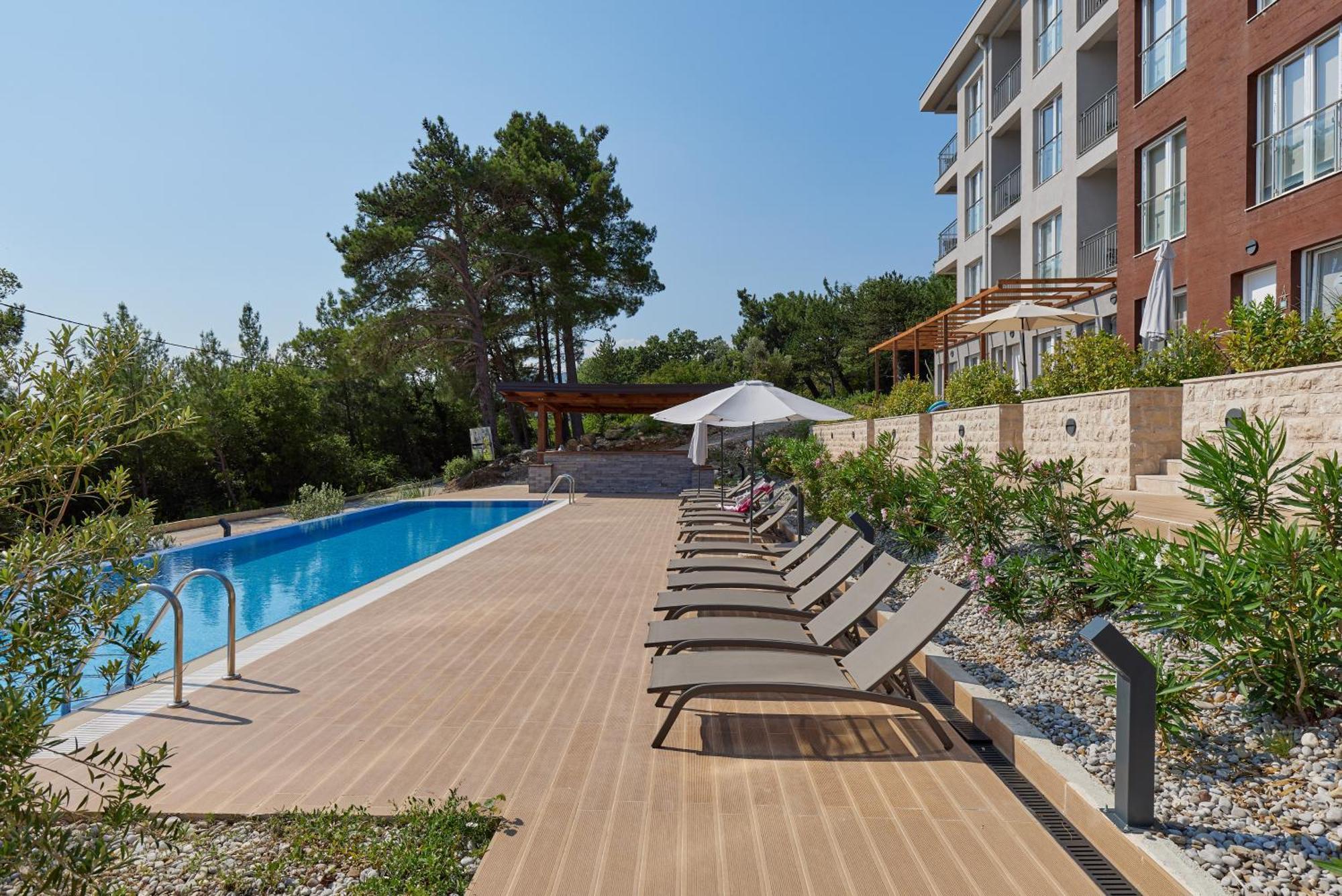 Апарт отель Adriatic Heights Kavac Экстерьер фото